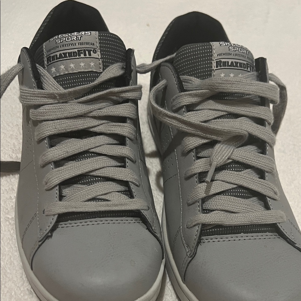 Skechers Men's Relaxed Fit Gray Sneakers
